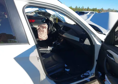 2015 BMW X1 xDrive28I from USA, damaged, VIN WBAVL1C56FVY34230